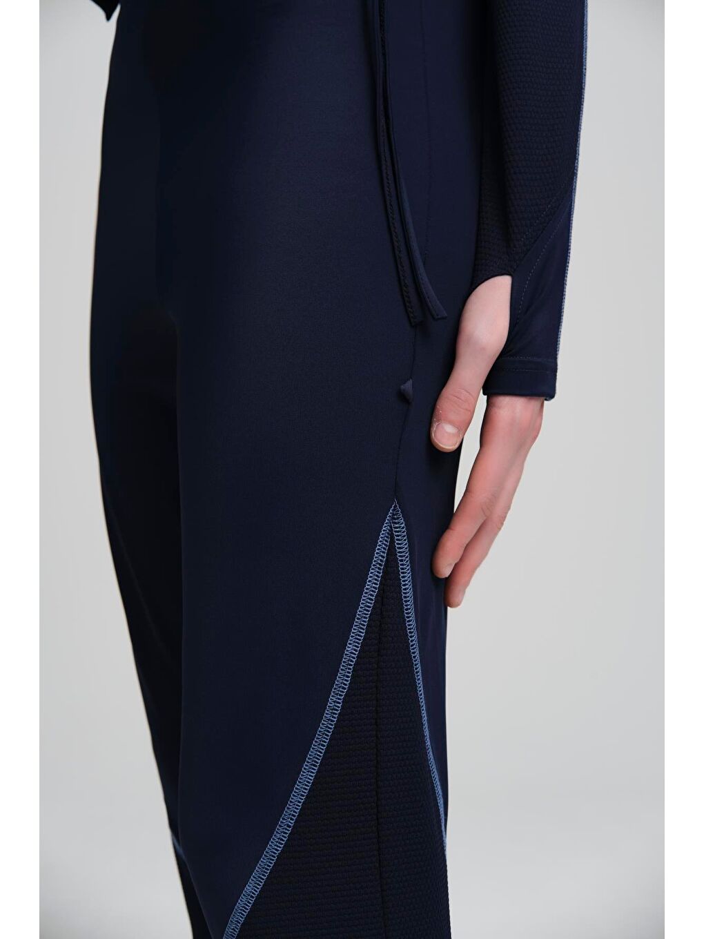 Performans Serisi Petek Doku Detaylı Lacivert 4 Parça Tam Tesettür Mayo Takımı H-Per50 2002-7