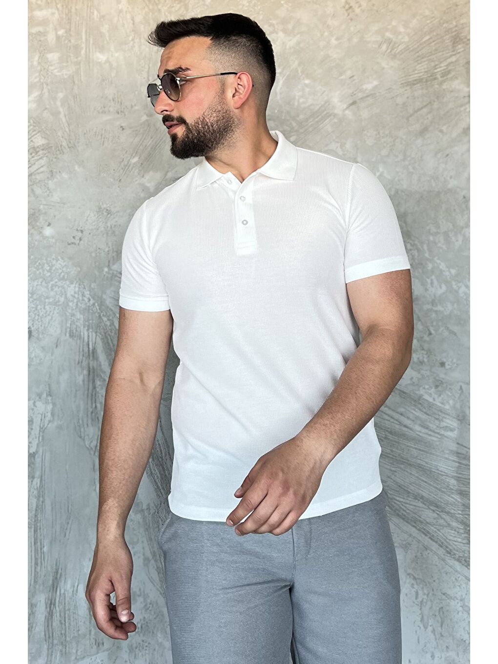 Beyaz Erkek Polo Yaka Yarım Düğmeli Tişört-1