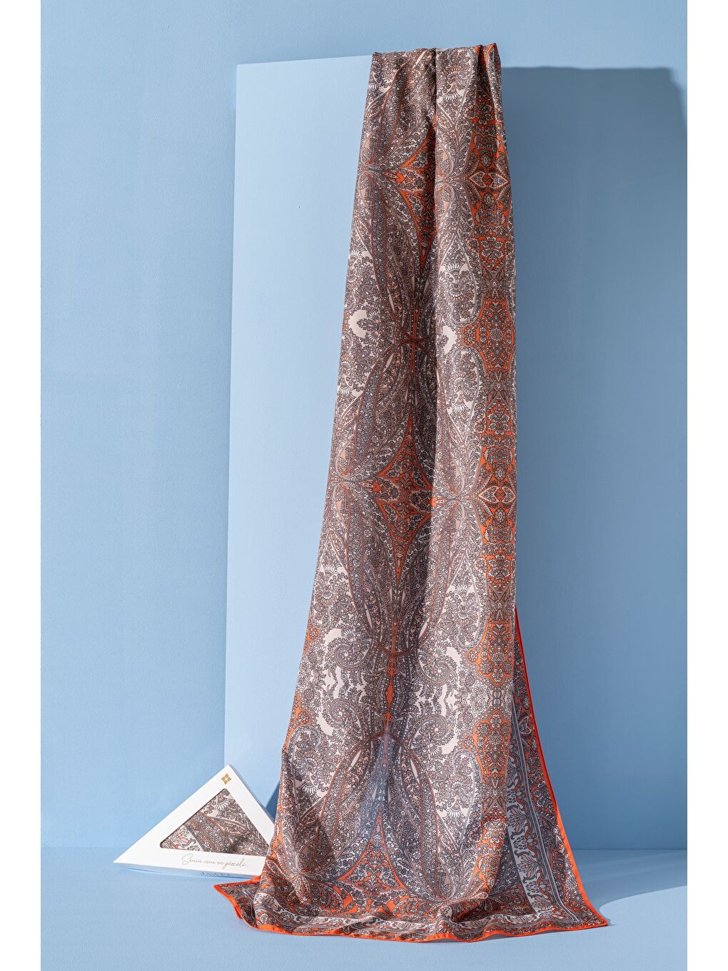 Turuncu Kadın Etnik Desen Soft Nysa Şal