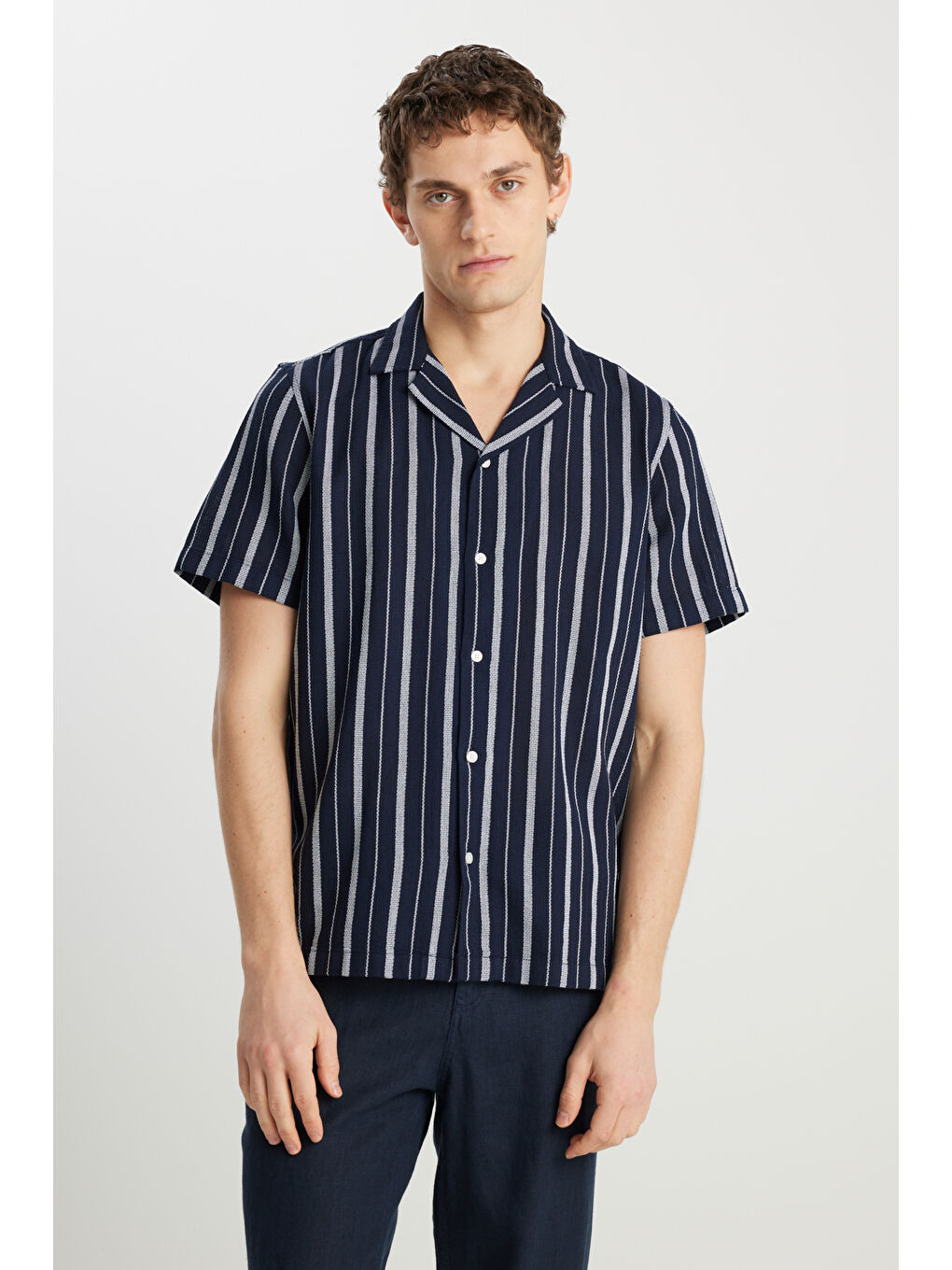 %100 Pamuk Relaxed Fit Geniş Kesim Lacivert Gömlek