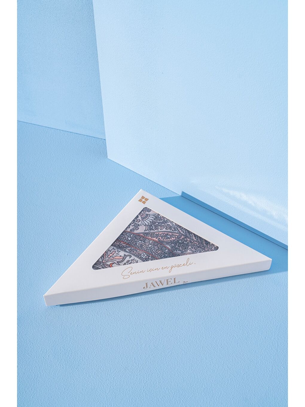 Turuncu Kadın Etnik Desen Soft Nysa Şal-2