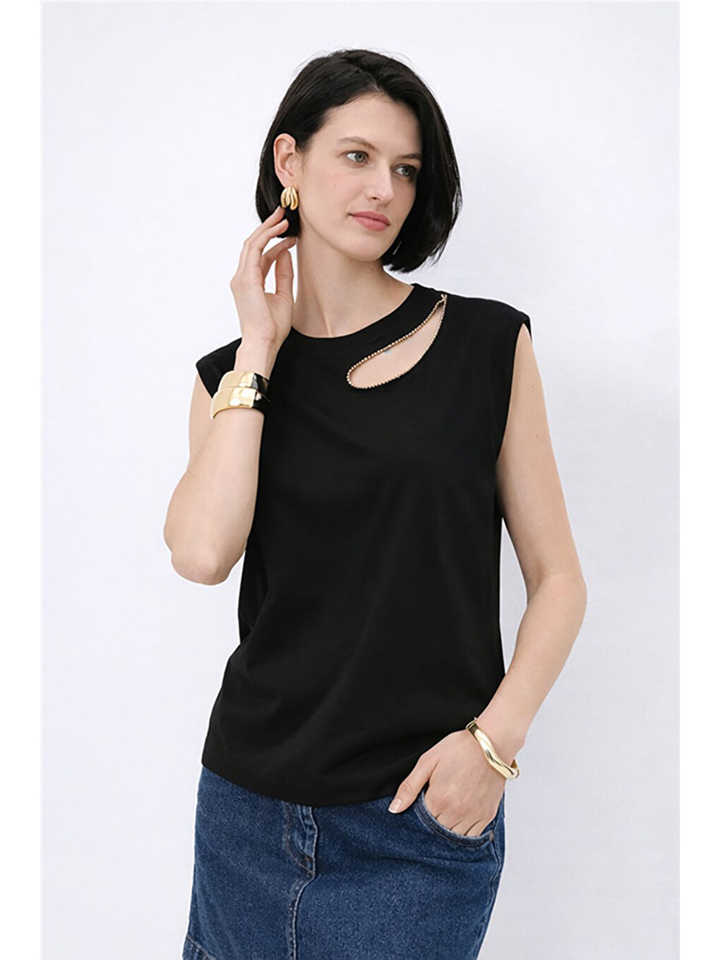 Siyah Pamuklu Pencere Detaylı Taşlı Kadın Bluz 26Y0165K1-2