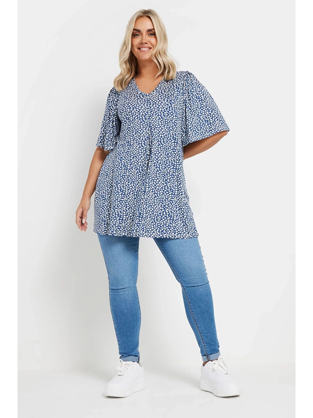 Yeşil Büyük Beden V Yaka Kısa Kollu Eteği Bollaşan Desenli Bluz 303624-3