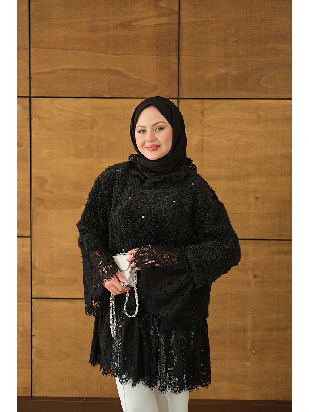 Kadın Dantel Detay Pelüş Tunik Siyah-3