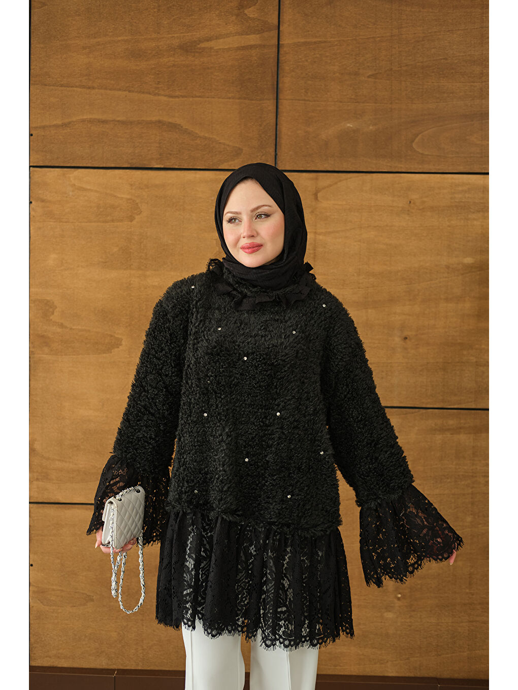 Kadın Dantel Detay Pelüş Tunik Siyah-4