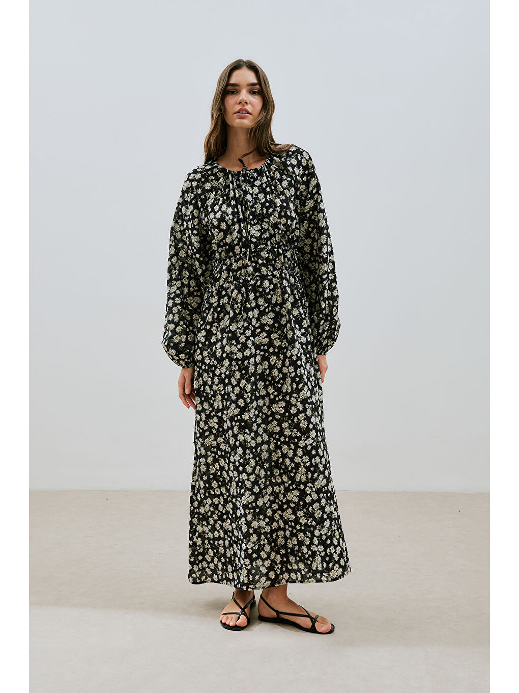 Gri Desenli Pamuklu Büzgülü Elbise Daısy-4