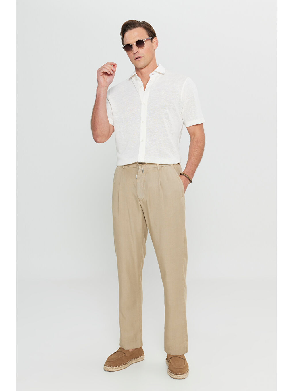 Erkek Bej Pamuklu Comfort Fit Rahat Kesim Klasik Yaka Örme Gömlek-1