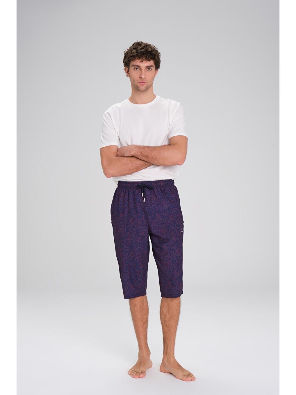 Desenli Lacivert Kırmızı Uzun Erkek Havuz Ve Deniz Şortu 2422