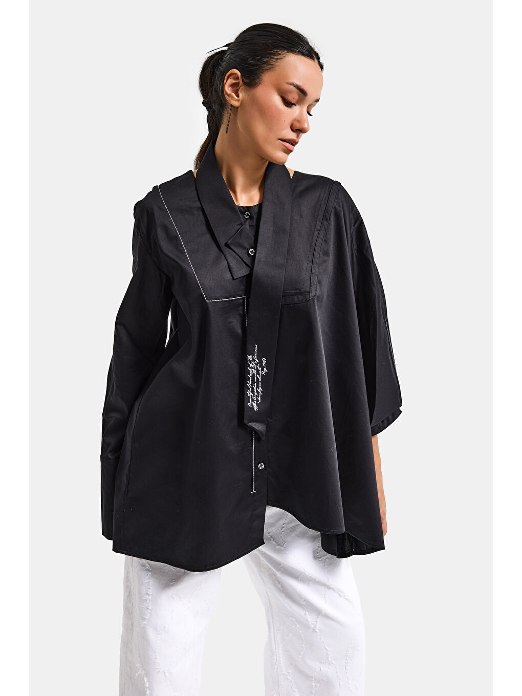 Kadın Siyah Renk Oversize Tasarım Gömlek