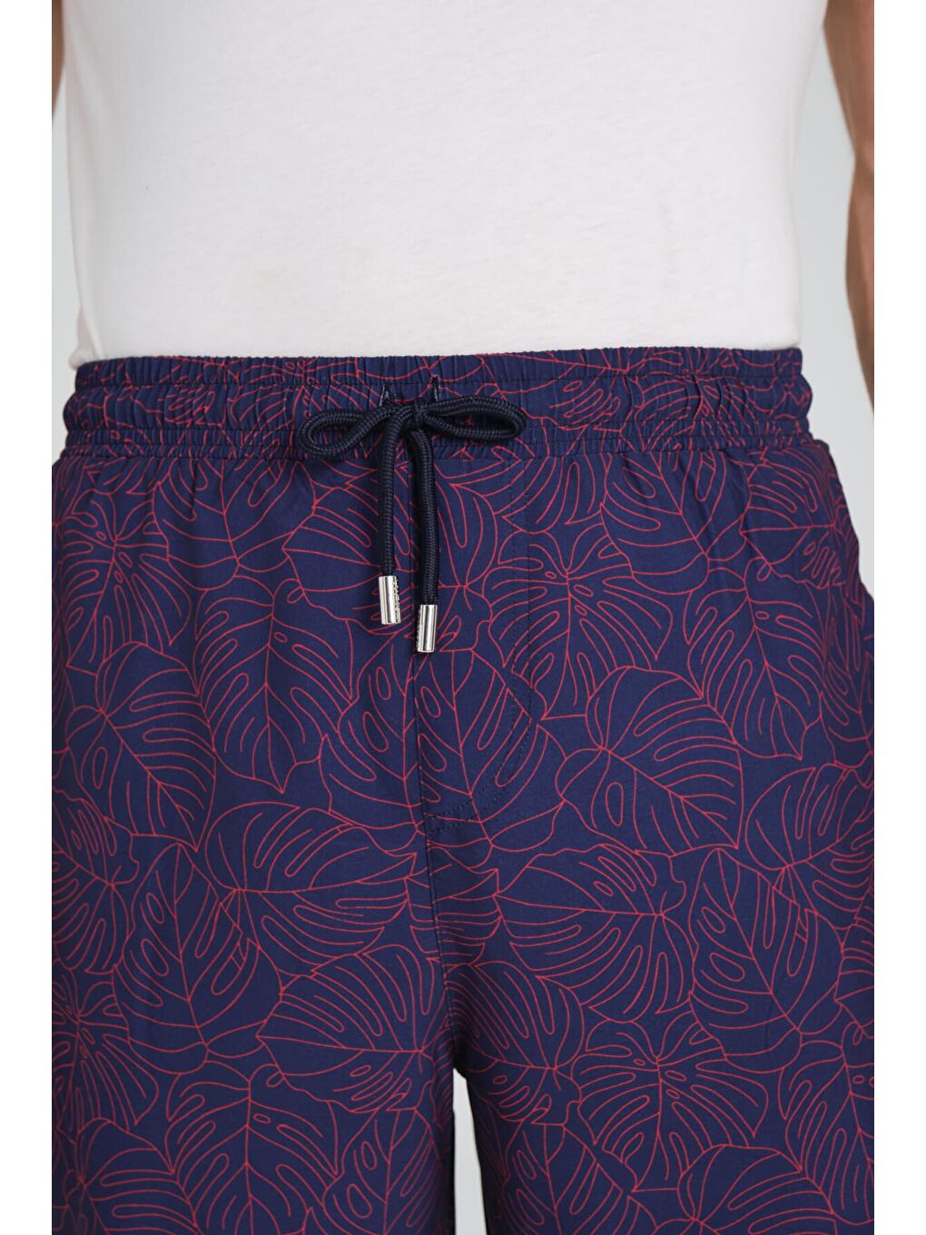 Desenli Lacivert Kırmızı Uzun Erkek Havuz Ve Deniz Şortu 2422-4