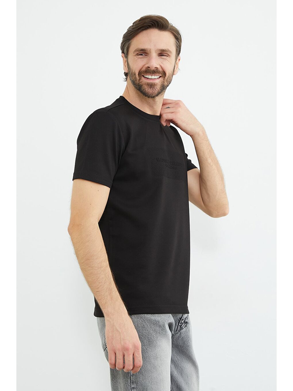 Siyah Slogan Baskılı Bisiklet Yaka Tişört