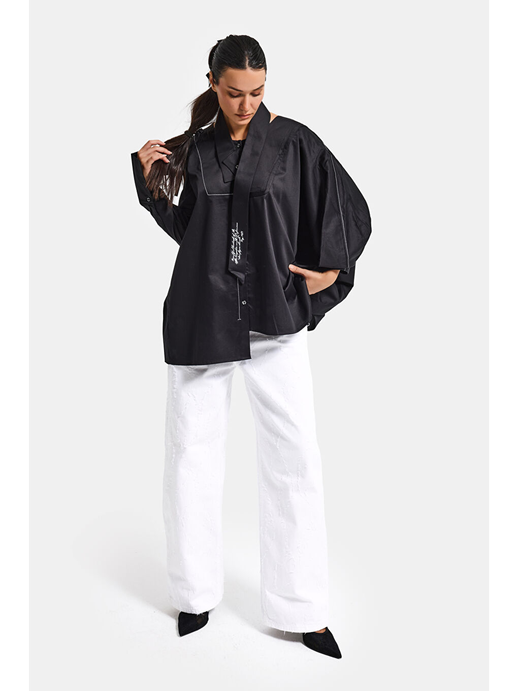 Kadın Siyah Renk Oversize Tasarım Gömlek-1