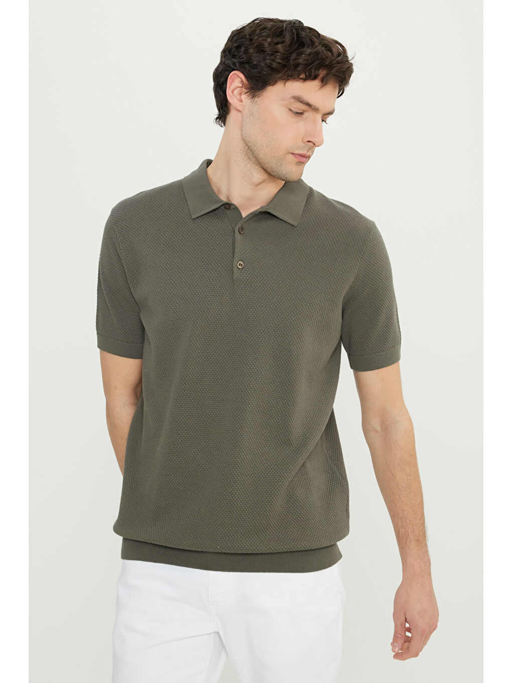 Erkek Haki %100 Pamuk Standart Fit Normal Kesim Polo Yaka Jakarlı Triko Tişört-2