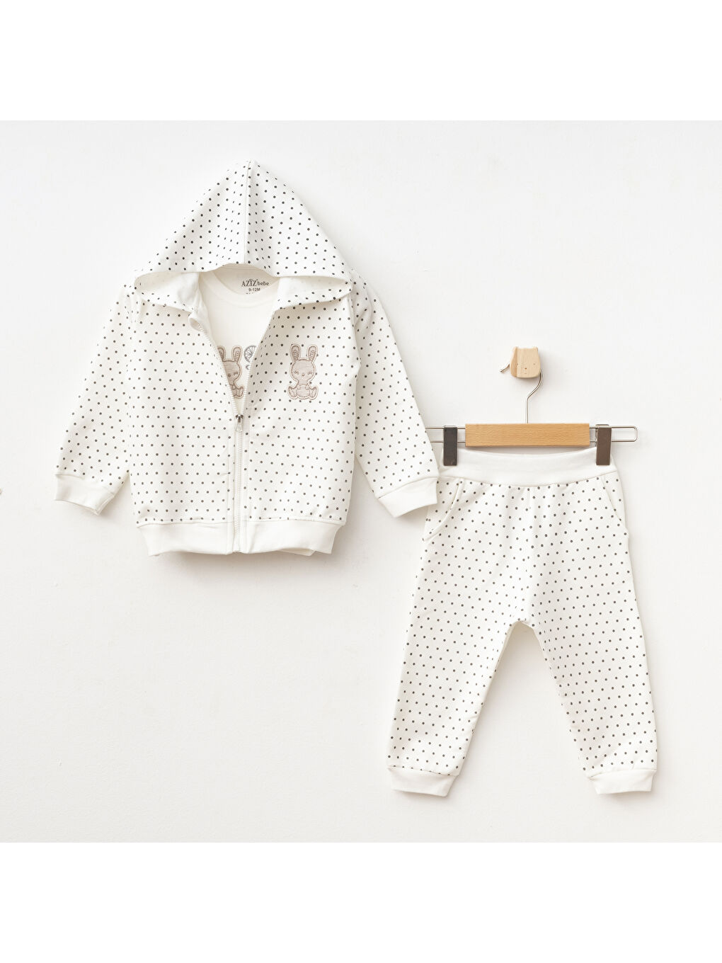 Ekru Kız Bebek Tavşan Nakışlı Sweatshirt Pantolon T-shirt 3'lü Alt Üst Bebek Takımı 3 Ay-36 Ay