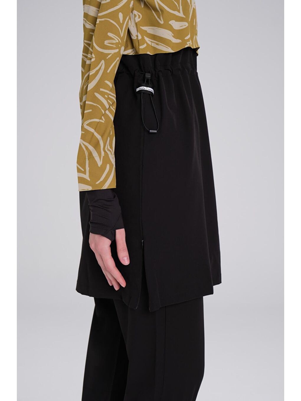 Esila Çiçek Desenli Siyah Hardal Jileli Tam Tesettür Mayo Üstü 2934-4