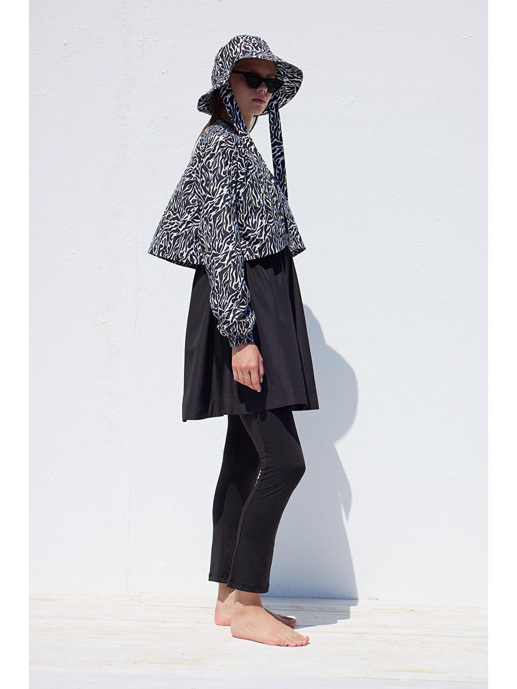 Siyah Rüzgarlıklı 3'Lü Tesettür Mayo Takımı Zebra-3