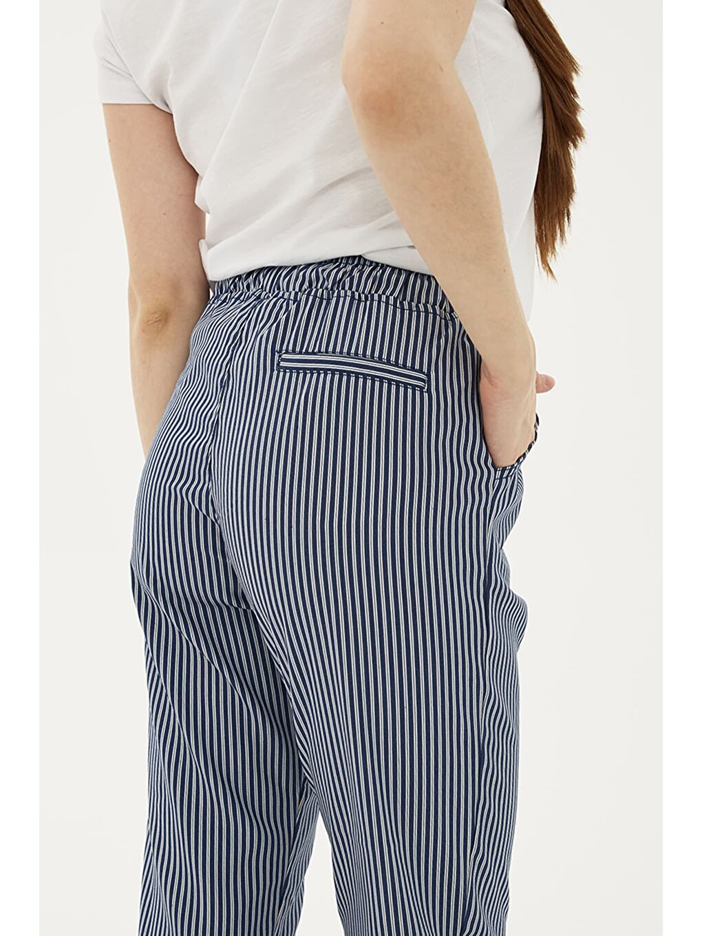 Lacivert Comfort Fit Lastikli Çizgili Pantolon 25Y0344K1-4