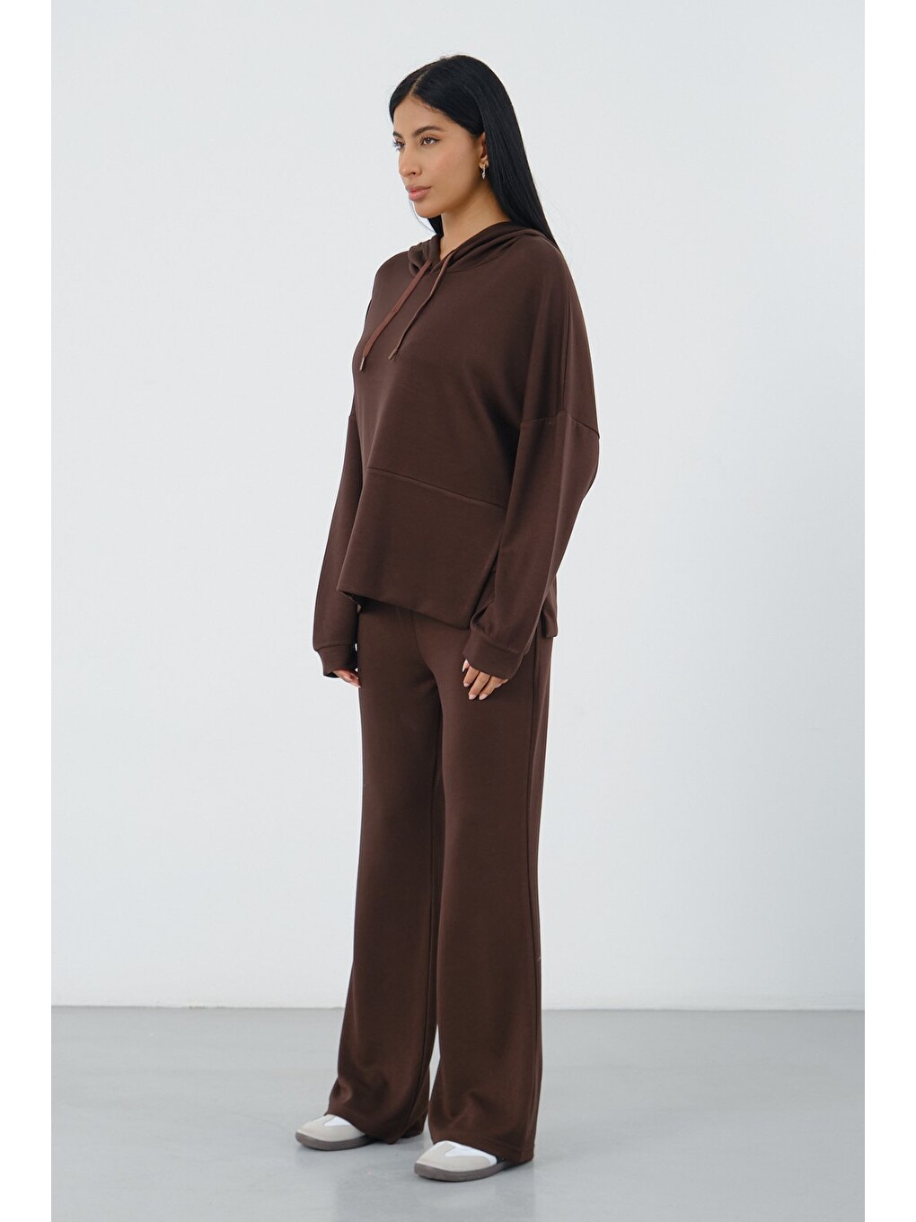 Kahverengi Kadın Kapüşonlu Salaş Takım Oversize Sweat ve Geniş Paça Alt-1