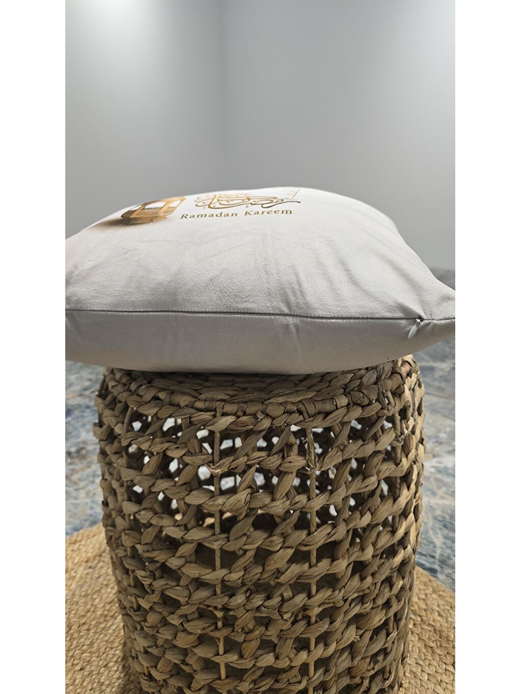Bej Ramazan Temalı Dekoratif Kırlent Kılıfı 43x43 cm-3