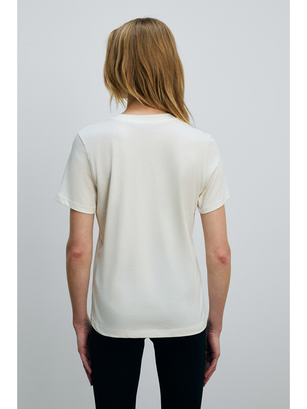 Ekru ALINE Kadın %100 organik Pamuk Derin V Yakalı Comfort Fit EKRU T-Shirt-4