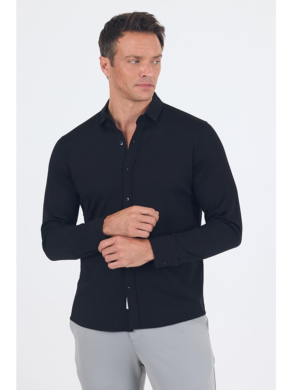 Siyah Uzun Kol Düz Örme Polo Yaka Cepsiz Esnek Classic Slim Fit Gömlek 1004250153_001-2