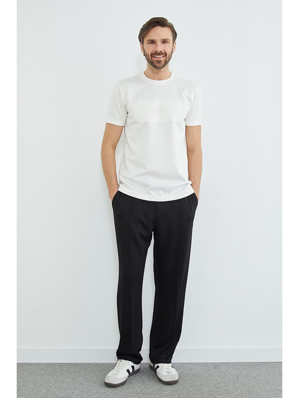 Siyah Beli Lastikli Çimalı Modal Pantolon