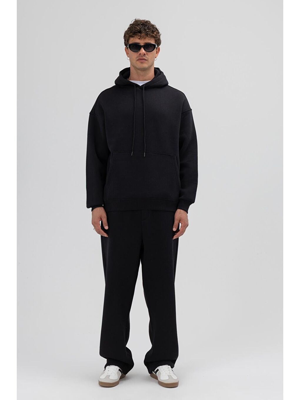 Basic Oversize Kapüşonlu Sweatshirt Siyah-1