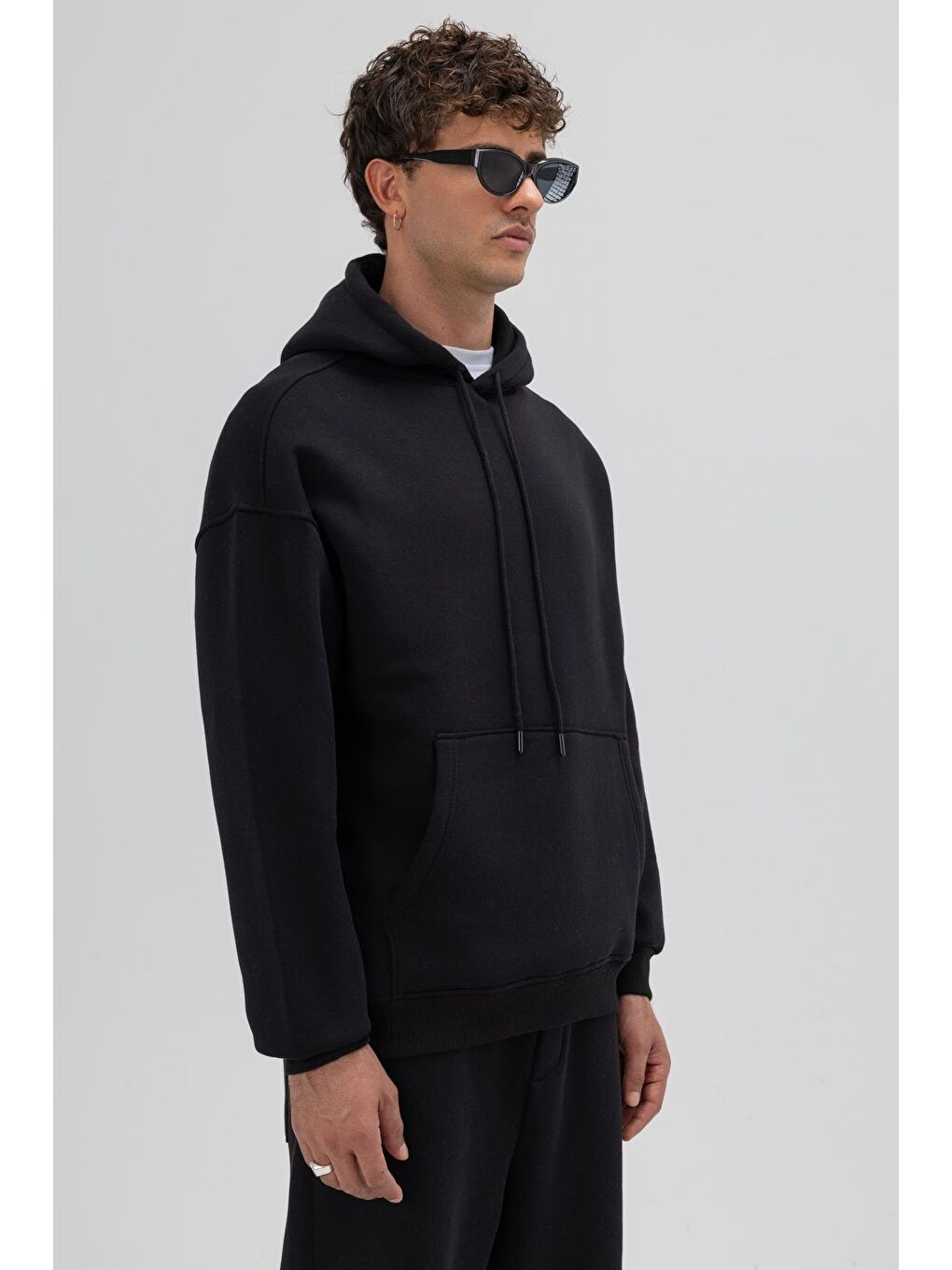 Basic Oversize Kapüşonlu Sweatshirt Siyah-3
