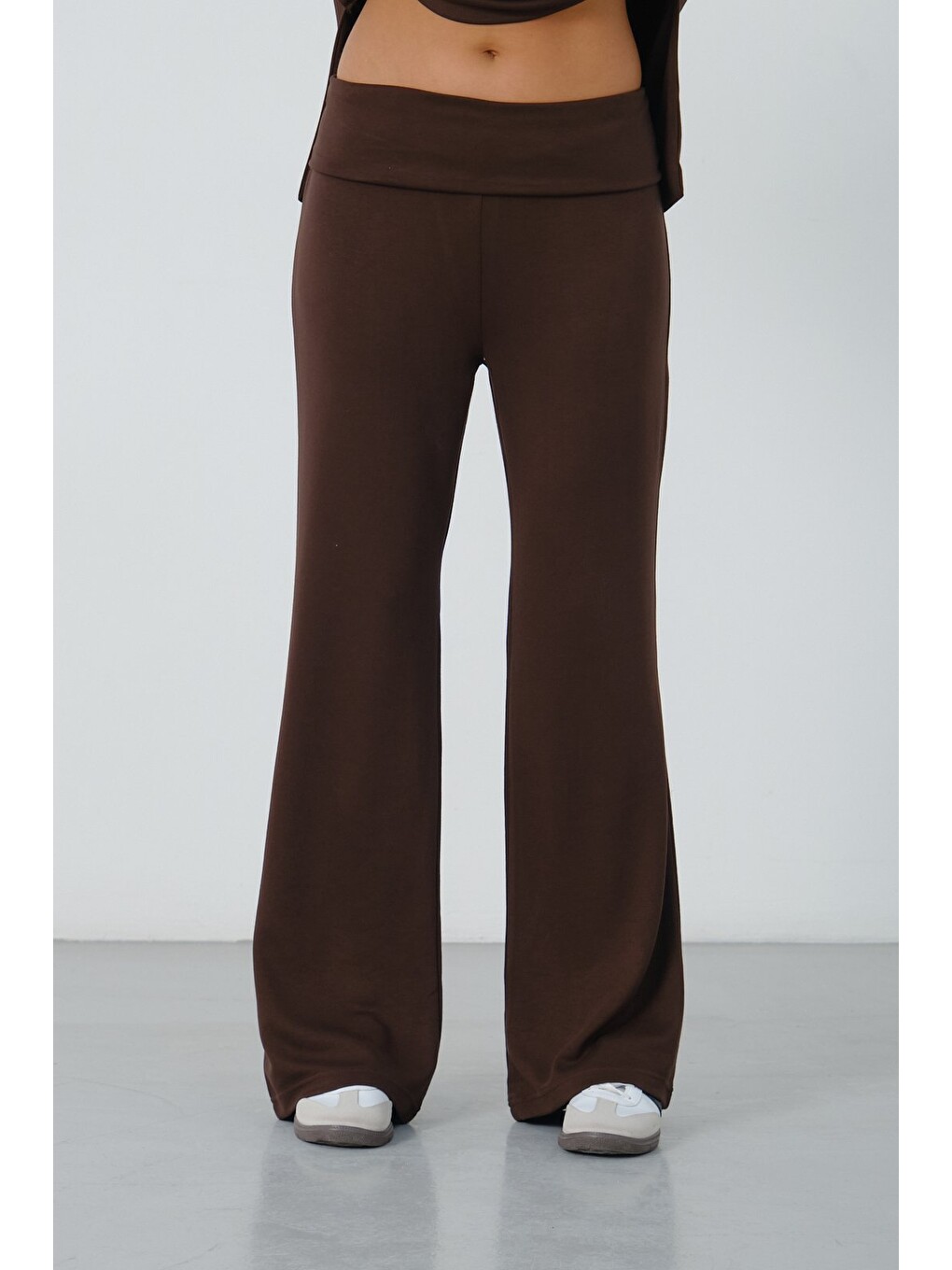 Kahverengi Kadın Kapüşonlu Salaş Takım Oversize Sweat ve Geniş Paça Alt-4