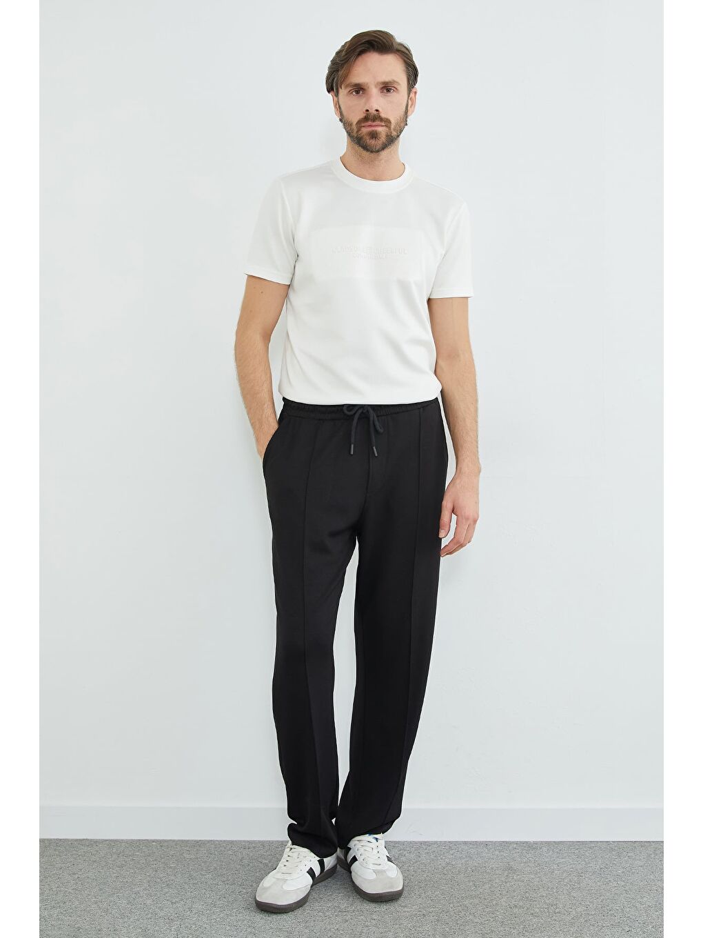 Siyah Beli Lastikli Çimalı Modal Pantolon-4