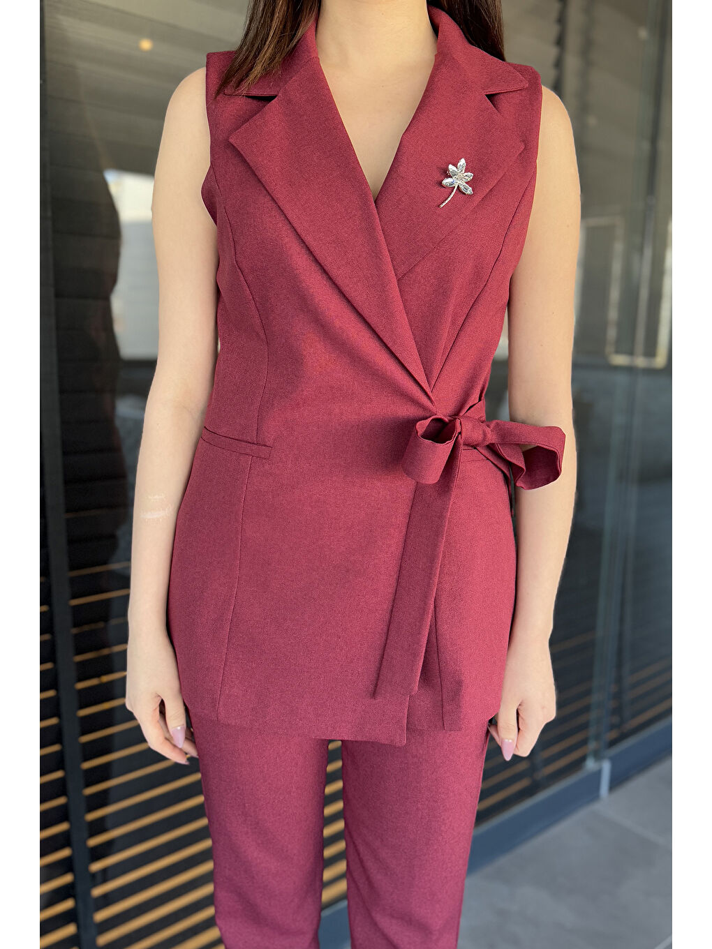 Bordo Kadın Broş Detaylı Yelek Pantolon İkili Takım-4