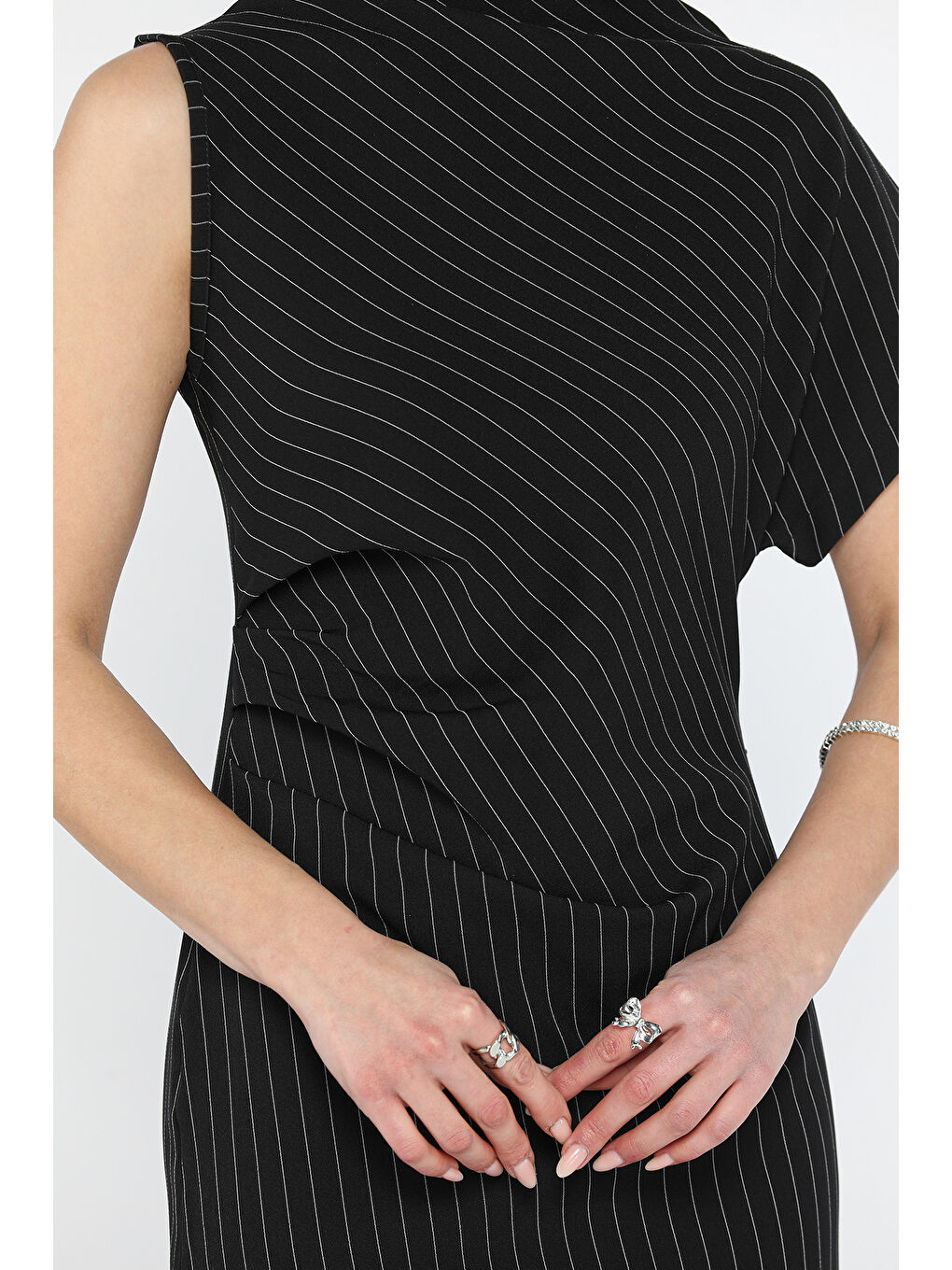 Siyah Kadın Çizgi Desenli Bel Drapeli Kadın Elbise-4