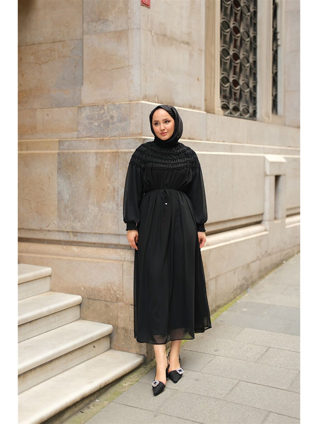 Kadın Üstü Lastikli Şifon Elbise Siyah