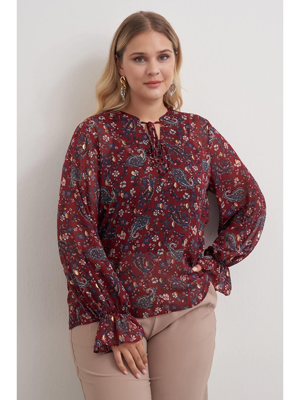 Bordo Önü Bağcıklı Şifon Bluz