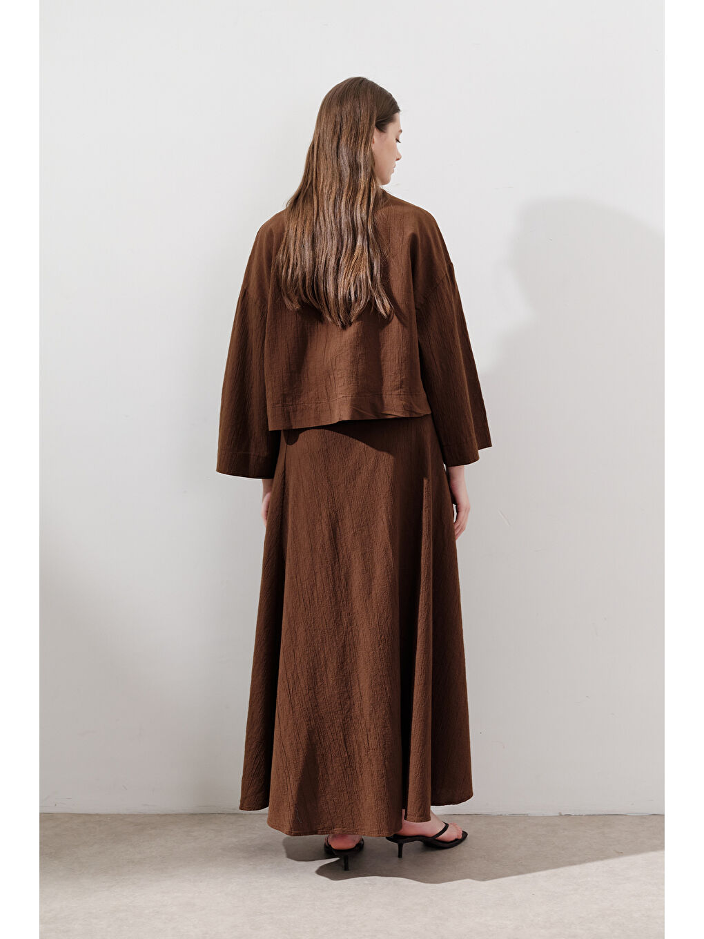 Pamuklu Geniş Kol Crop Bluz Kahverengi-5