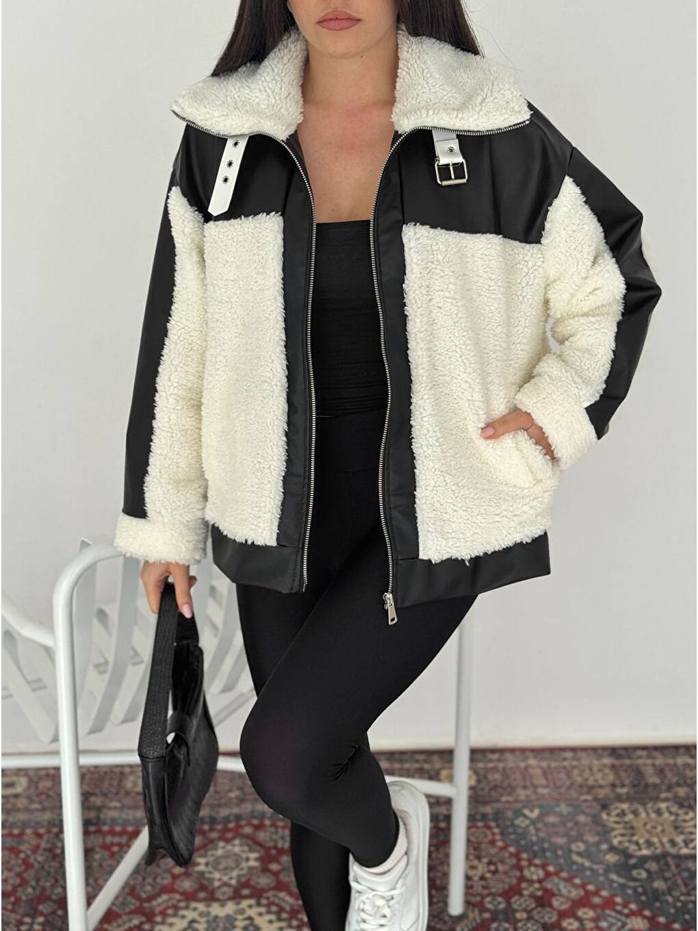 Ekru Kadın Deri Garnili Pelüş Mont-2