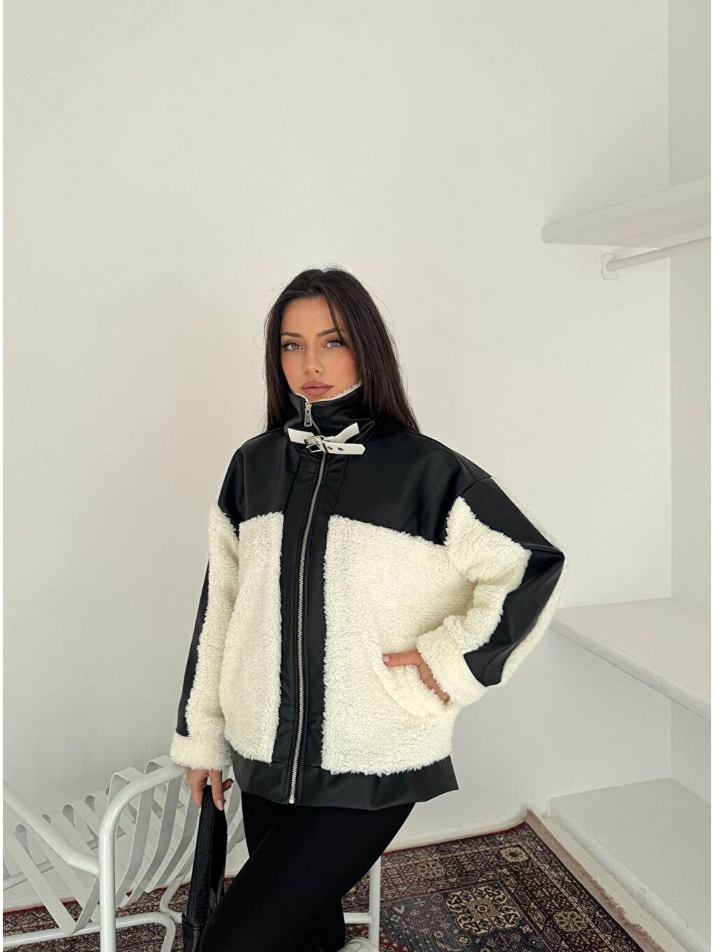 Ekru Kadın Deri Garnili Pelüş Mont-3