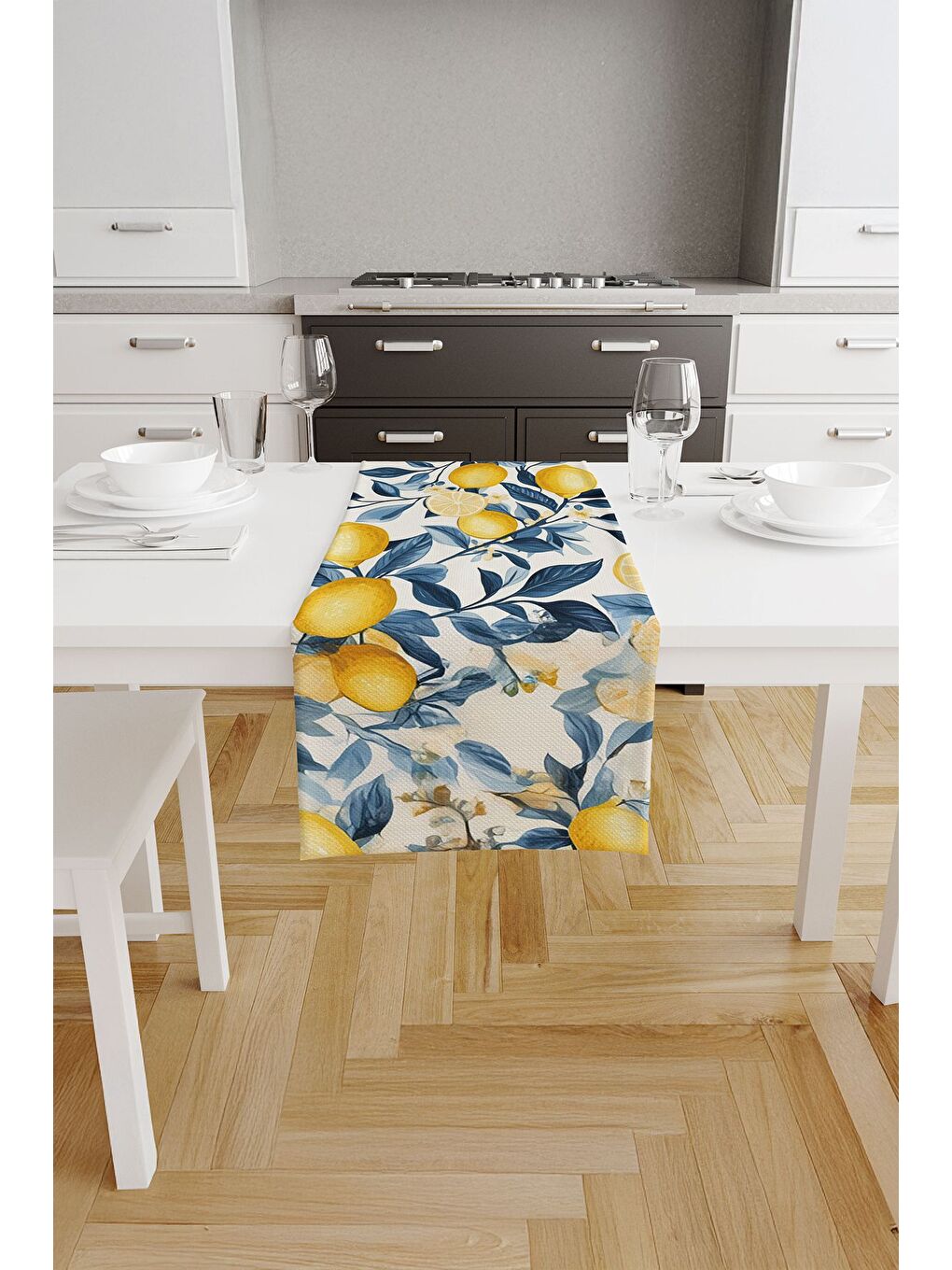 Solim Beyaz Zeminli Mavi Dalında Limon Çiçeği ve Limon Desenli Runner - Mavi/Beyaz/Sarı 40x140 cm