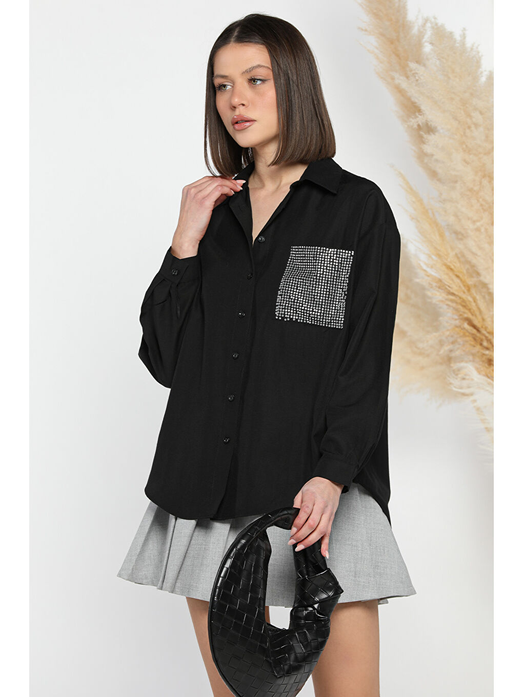 Siyah Taş İşlemeli Oversize Kadın Gömlek-2