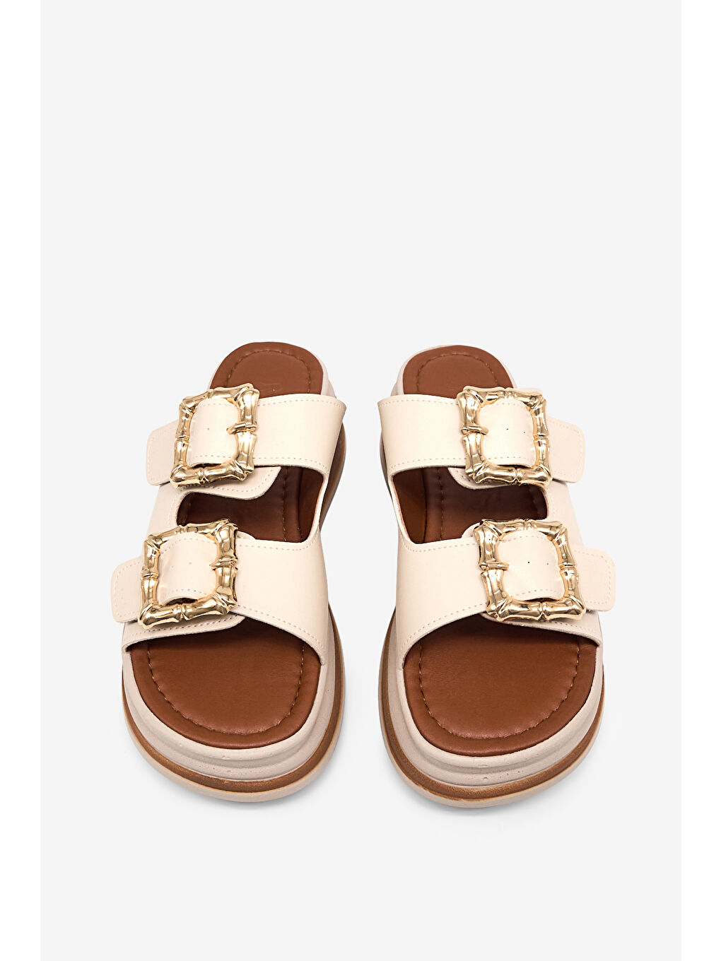 Kadın Bej Rahat Kalıp Yüksek Taban Tokalı Terlik