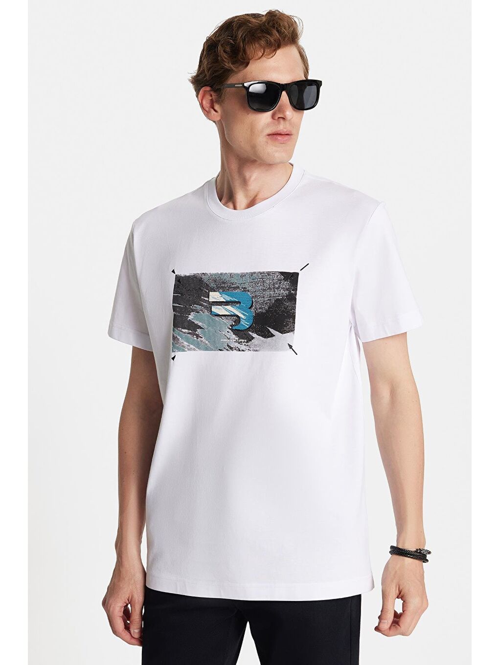 Relax Fit Rahat Kesim Pamuklu Ön Baskı Ve Nakış Detaylı Bisiklet Yaka Ekru Erkek Tişört-2