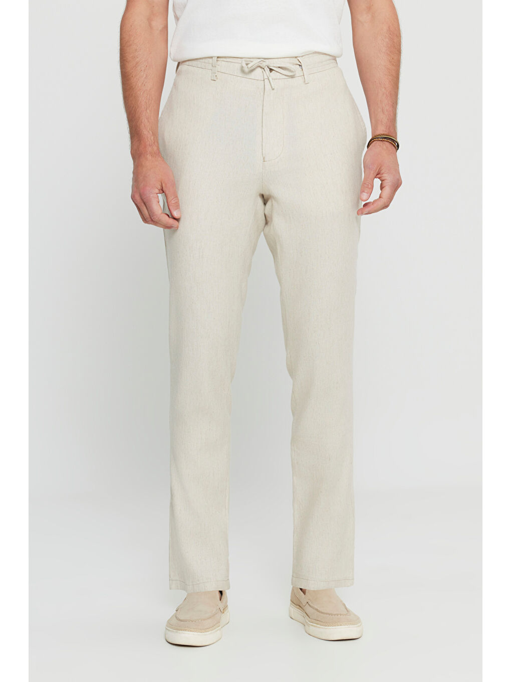 Erkek Bej Slim Fit Dar Kesim Beli Bağlamalı Yan Cepli Balıksırtı Desenli Pantolon