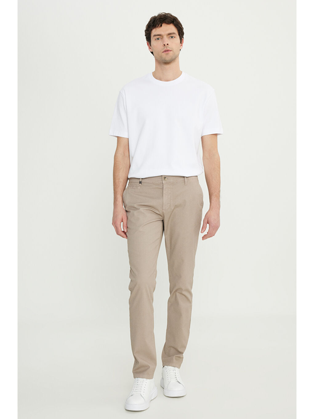 Erkek Bej Pamuklu Slim Fit Dar Kesim Yan Cepli Armürlü Esnek Casual Pantolon-1