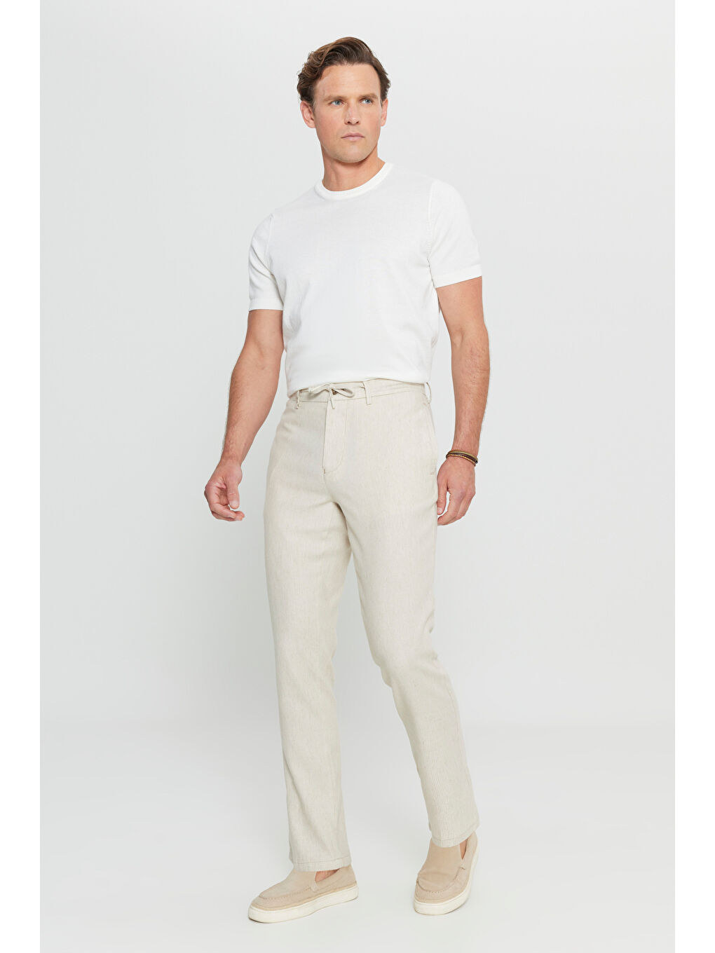 Erkek Bej Slim Fit Dar Kesim Beli Bağlamalı Yan Cepli Balıksırtı Desenli Pantolon-1