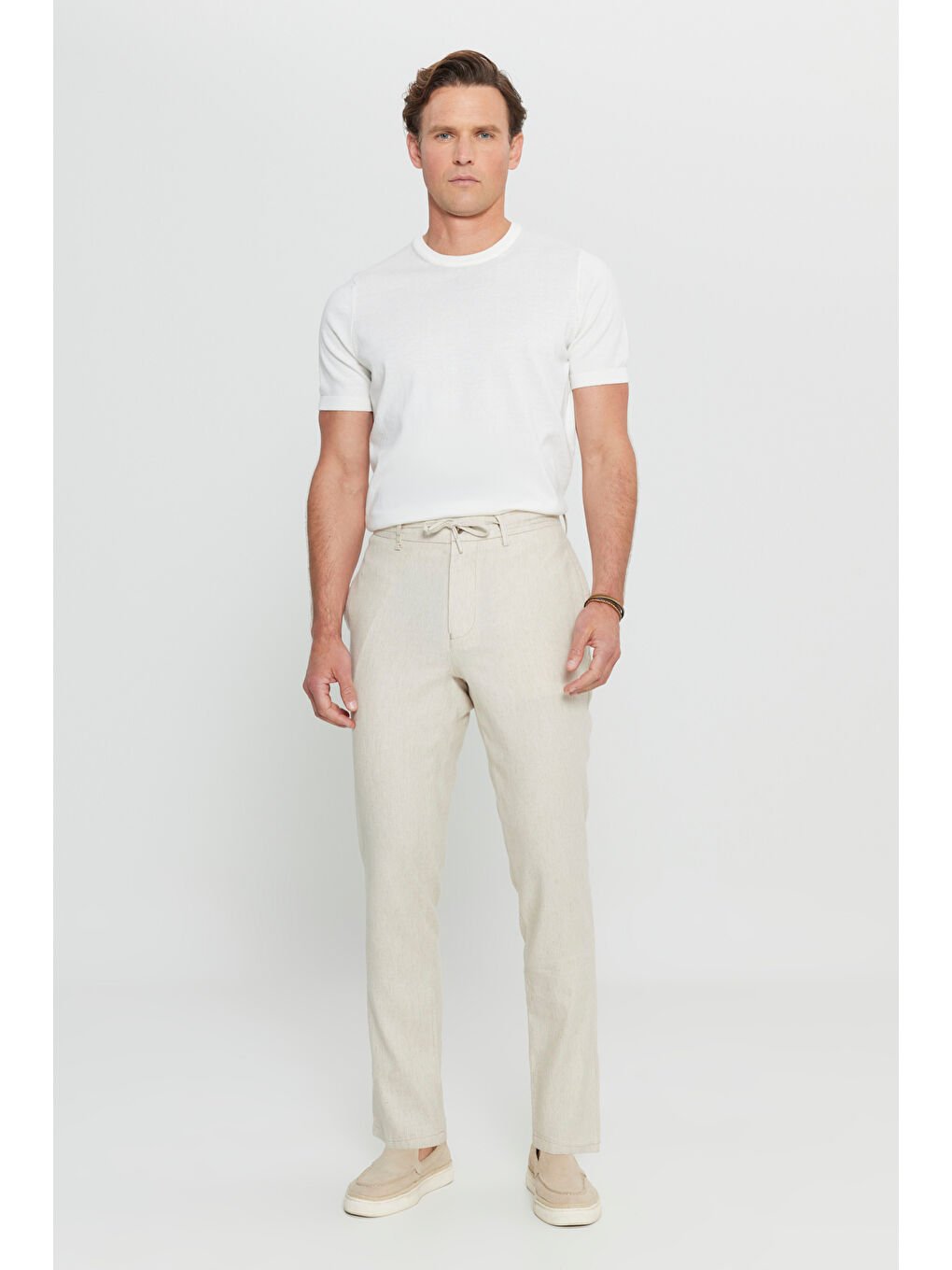 Erkek Bej Slim Fit Dar Kesim Beli Bağlamalı Yan Cepli Balıksırtı Desenli Pantolon-2