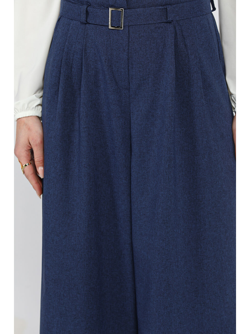 Lacivert Kadın Yüksek Bel Kemer Detaylı Pileli Pantolon-3