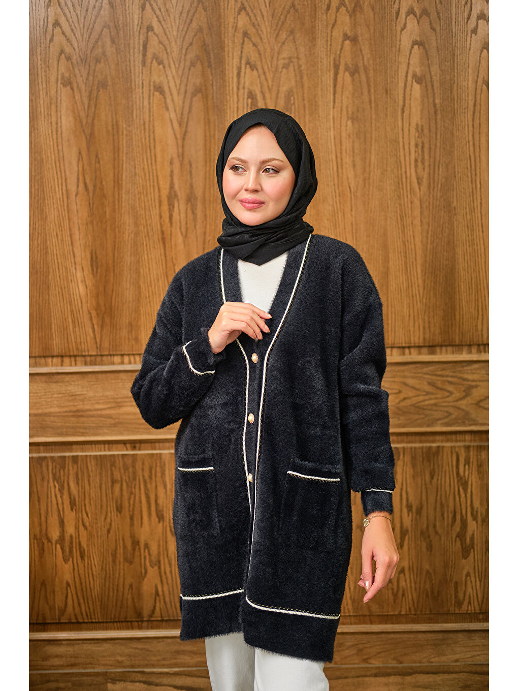 Kadın Sim Detay Hırka Siyah-3