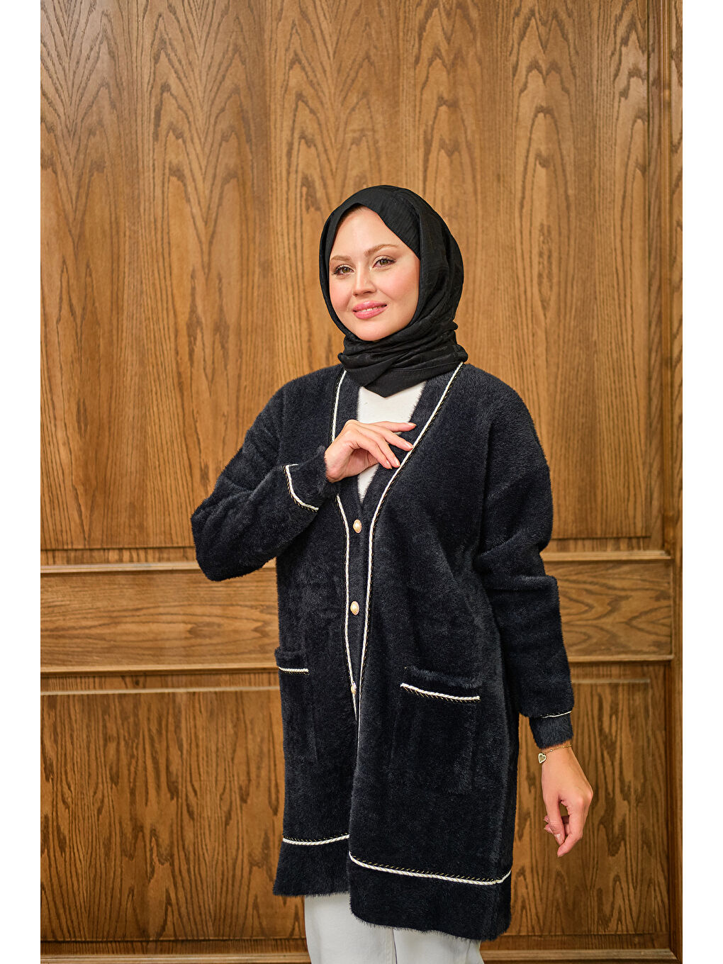 Kadın Sim Detay Hırka Siyah-4