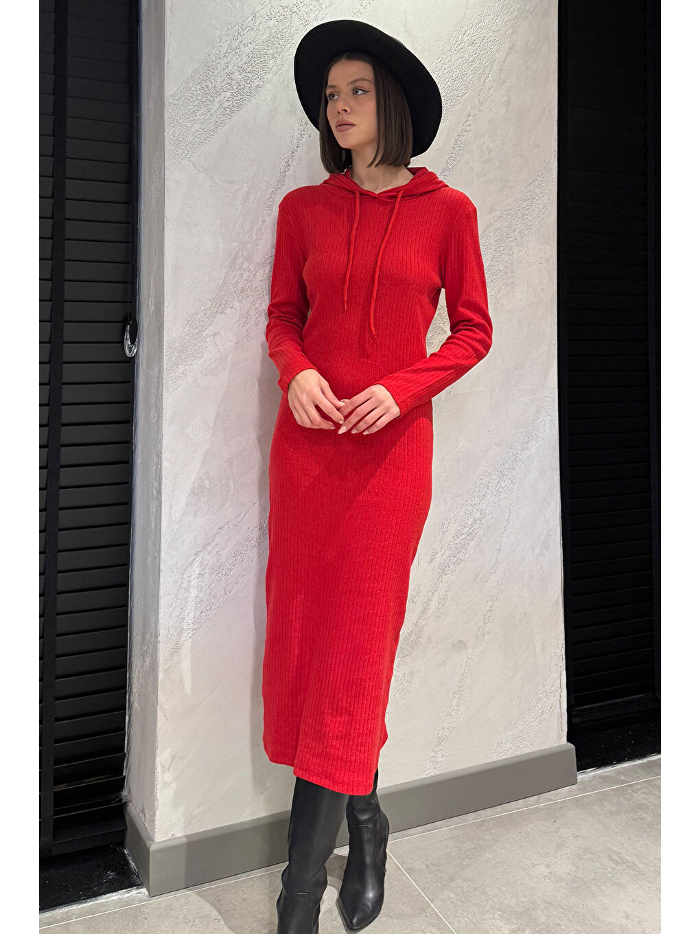 Kırmızı Kadın Kapüşonlu Fitilli Elbise
