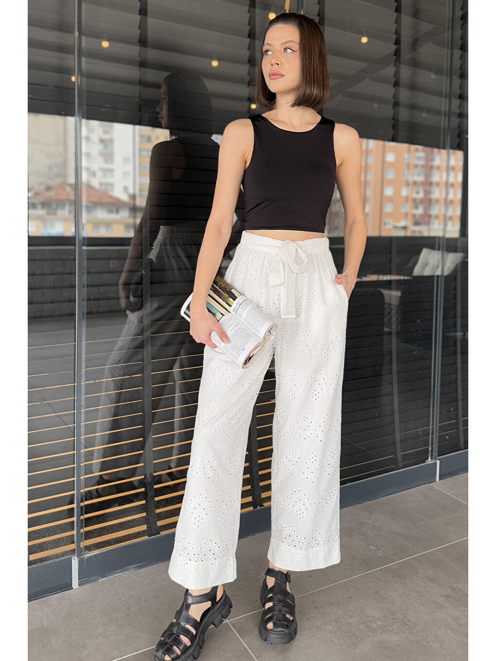 Ekru Kadın Yüksek Bel Fistolu Bel Lastikli Kuşaklı Pantolon-1